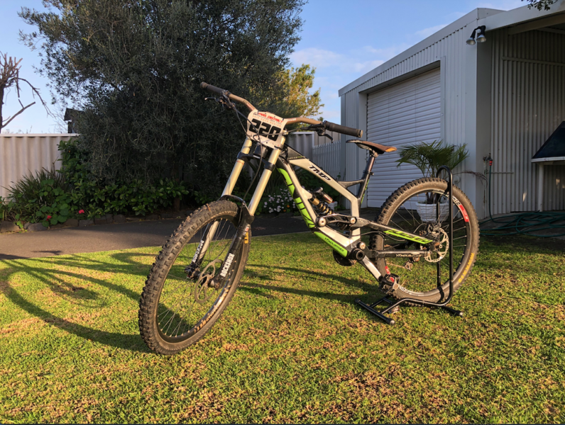 gumtree downhill bike